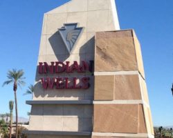 A sign for indian wells resort and casino.